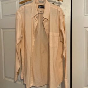 Mens casual button down light peach colored  16 1/2  34/35 shirt like new
